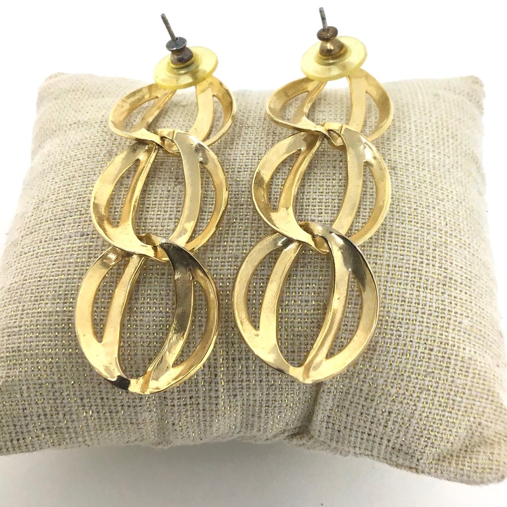 DANGLING GOLD EAR RINGS - Picture 8 of 8